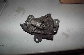 ЗАМОК КАПОТА (ПРАВЫЙ РУЛЬ) MITSUBISHI MONTERO PAJERO 2000-2006