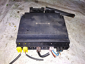 БЛОК УПРАВЛЕНИЯ ЛЕВЫМ СИДЕНЬЕМ (2208206826) MERCEDES-BENZ S320-S500 W220 1998-2005