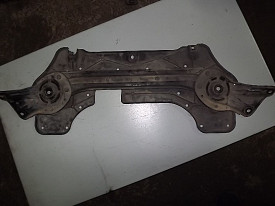 КОСЫНКА БАЛКИ ЗАДНЯЯ С ПЛАНКОЙ 2.7 (2WD) TOYOTA VENZA GV10 2008-2016