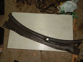 ВЕТРОВАЯ ПАНЕЛЬ (ЖАБО) MITSUBISHI OUTLANDER CU4W 2003-2006