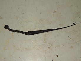 ЩЁТКОДЕРЖАТЕЛЬ ПЕРЕДНИЙ ЛЕВЫЙ (ПОВОДОК) MITSUBISHI OUTLANDER CU4W 2003-2006