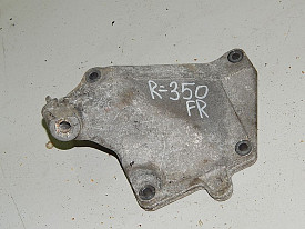 КРОНШТЕЙН ПОДУШКИ ДВИГАТЕЛЯ ПРАВАЯ MERCEDES-BENZ R350 W251 2006-2012