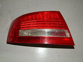 ФОНАРЬ КРЫЛА ЛЕВЫЙ (СЕДАН) (ФАРА) AUDI A6 2004-2009