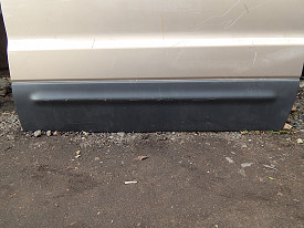 НАКЛАДКА ДВЕРИ ПЕРЕДНЯЯ ПРАВАЯ FORD ESCAPE R3 2007-2012