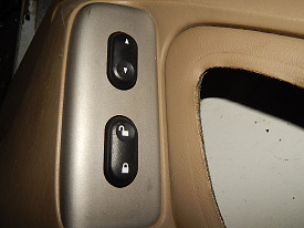 ПУЛЬТ УПРАВЛЕНИЯ СТЕКЛОПОДЪЁМНИКА ПЕРЕДНЕЙ ПРАВОЙ ДВЕРИ FORD ESCAPE R3 2007-2012