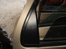 УГОЛОК ДВЕРИ НАРУЖНЫЙ ЗАДНИЙ ПРАВЫЙ FORD ESCAPE R3 2007-2012