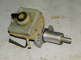 ГЛАВНЫЙ ТОРМОЗНОЙ ЦИЛИНДР BMW 530 E60 2003-2010