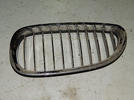 РЕШЕТКА РАДИАТОРА ЛЕВАЯ BMW 5-SERIES 530-545 E60 2003-2010