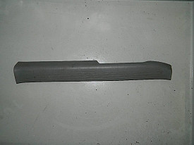 ПЛАСТИК ПОРОГА ПЕРЕДНИЙ ЛЕВЫЙ TOYOTA SIENNA XL10 1997-2003