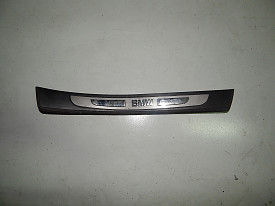 НАКЛАДКА ПОРОГА ВНУТРЕННЯЯ ЗАДНЯЯ  ПРАВАЯ   BMW 740i E65-66 2005-2008