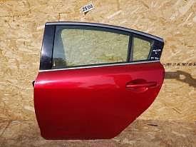 ДВЕРЬ ЗАДНЯЯ ЛЕВАЯ (КРАСНАЯ) MAZDA GJ 2012-2018