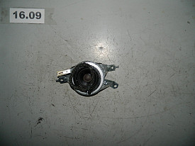 ДИНАМИК ДВЕРИ БАГАЖНИКА ЗАДНИЙ ПРАВЫЙ LEXUS GX470 2002-2009