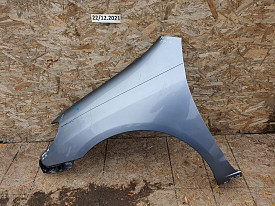 КРЫЛО ПЕРЕДНЕЕ ЛЕВОЕ (СИНЕЕ) TOYOTA MATRIX E130 2002-2007