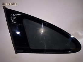 СТЕКЛО КРЫЛА БАГАЖНИКА ЛЕВОЕ (ФОРТОЧКА, СОБАЧНИК, ГЛУХОЕ) HONDA CR-V 3 RE 2007-2012