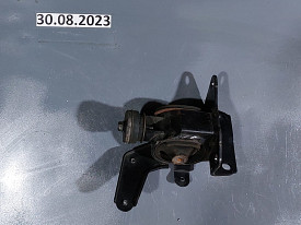 ПОДУШКА АКПП ЛЕВАЯ 1.8 (2WD) TOYOTA MATRIX E140 2008-2013