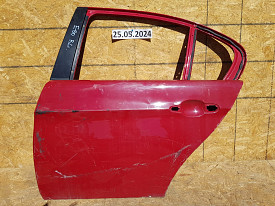 ДВЕРЬ ЗАДНЯЯ ЛЕВАЯ (КРАСНАЯ) BMW 3-SERIES 320i-328i E90 2005-2012