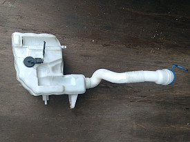 БАЧОК ОМЫВАТЕЛЯ (A1668600660) MERCEDES-BENZ GL350-GL450-GL550-GLS450 X166 2012-2019
