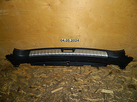 НАКЛАДКА ПРОЕМА БАГАЖНИКА (ЧЕРНАЯ) (5147698104) BMW X6 E71 2009-2014