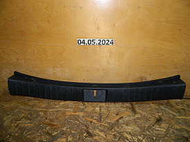 НАКЛАДКА ЗАМКА БАГАЖНИКА (85770-S2000) (ЧЕРНАЯ) HYUNDAI SANTA FE 4 2019-2022