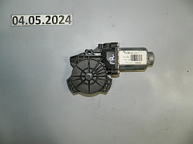МОТОРЧИК СТЕКЛОПОДЪЕМНИКА ПЕРЕДНИЙ ПРАВЫЙ HYUNDAI TUCSON 2 LM - IX35 1 LM 2009-2015