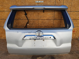ДВЕРЬ БАГАЖНИКА (КРЫШКА БАГАЖНИКА) (В СБОРЕ) (СО СПОЙЛЕРОМ) (СЕРЕБРО) TOYOTA 4RUNNER GRN285 2009-2024
