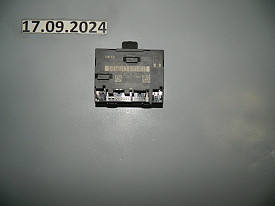 БЛОК УПРАВЛЕНИЯ ДВЕРЬМИ ЗАДНИЙ (R-L) (4H0959795D) AUDI A8 D4 2009-2017