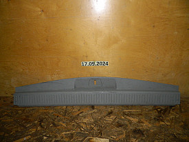 НАКЛАДКА ЗАМКА БАГАЖНИКА (ПОЦАРАПАННЫЙ) (15200764) (СЕРАЯ) CHEVROLET TAHOE GMT900 2006-2014