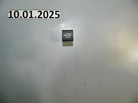КНОПКА ОТКРЫВАНИЯ КРЫШКИ БАГАЖНИКА (M68665) TOYOTA CAMRY XV70-75 2017-2023