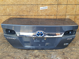 КРЫШКА БАГАЖНИКА (ДВЕРЬ БАГАЖНИКА) (СЕРАЯ) TOYOTA CAMRY XV50 2011-2014