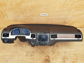 ПЕРЕДНЯЯ ПАНЕЛЬ (ТОРПЕДА С AIRBAG) (КОРИЧНЕВАЯ) VOLKSWAGEN TOUAREG NF-FL 2010-2018
