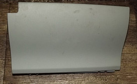 БАРДАЧОК ПЕРЕДНЕЙ ПАНЕЛИ НИЖНИЙ TOYOTA PRIUS XW30 2009-2016