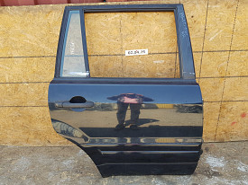 ДВЕРЬ ЗАДНЯЯ ПРАВАЯ (ЧЕРНЫЙ) HONDA PILOT 1 YF1 2002-2005