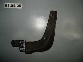 БРЫЗГОВИК ПЕРЕДНИЙ ПРАВЫЙ (86832-1M000) KIA CERATO K2 2008-2013