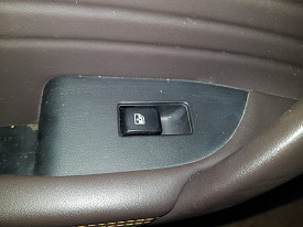 ПУЛЬТ УПРАВЛЕНИЯ СТЕКЛОПОДЪЕМНИКОМ ДВЕРИ ЗАДНИЙ ЛЕВЫЙ CHANGAN CS35 PLUS 2018-Н.В