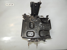 ПЛОЩАДКА ПОД АКБ (МЕТАЛЛ) (64860-JG30A) NISSAN X-TRAIL T31 2007-2015