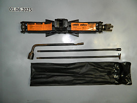 ДОМКРАТ (99550-7S010) (99501-7S000) (С РУЧКОЙ ПОДЪЕМА И КЛЮЧОМ С СУМКОЙ) (В СБОРЕ) INFINITI QX56 JA60 2004-2010