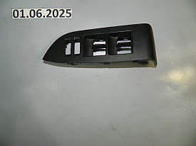 НАКЛАДКА ПУЛЬТА СТЕКЛОПОДЪЕМНИКА ПЕРЕДНИЙ ЛЕВЫЙ (6102140-BQ01-AA) (ЧЕРНЫЙ) CHANGAN CS35 PLUS 2018-Н.В