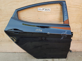 ДВЕРЬ ЗАДНЯЯ ПРАВАЯ 1 (С НЕЗНАЧИТЕЛЬНЫМ ПОВРЕЖДЕНИЕМ) (ЧЕРНАЯ) HYUNDAI ELANTRA 5 MD 2010-2016