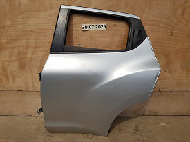 ДВЕРЬ ЗАДНЯЯ ЛЕВАЯ (СЕРЕБРО) NISSAN JUKE F15 2010-2018