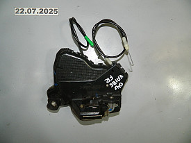 ЗАМОК ДВЕРИ ПЕРЕДНИЙ ПРАВЫЙ PONTIAC VIBE 1 2002-2008