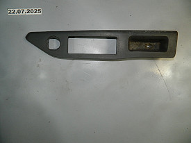 НАКЛАДКА ПУЛЬТА СТЕКЛОПОДЪМНИКА ПЕРЕДНЯЯ ЛЕВАЯ (СЕРЫЙ) DODGE CALIBER PM 2006-2009