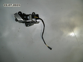 РУЧКА ДВЕРИ ВНУТРЕННЯЯ ПЕРЕДНЯЯ ПРАВАЯ (1008433-00-E) (СЕРЕБРО) TESLA MODEL S 2012-Н.В