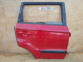 ДВЕРЬ ЗАДНЯЯ ПРАВАЯ (С ПОВРЕЖДЕНИЕМ) (КРАСНАЯ) KIA SOUL 1 AM 2008-2014