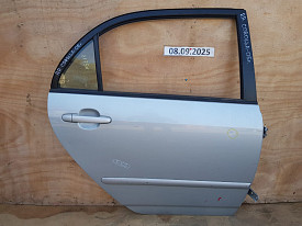 ДВЕРЬ ЗАДНЯЯ ПРАВАЯ (СЕРЕБРО) TOYOTA COROLLA E120-E130 2000-2007