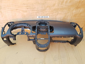 ПЕРЕДНЯЯ ПАНЕЛЬ (ТОРПЕДА С AIRBAG) KIA SOUL 1 AM 2008-2014