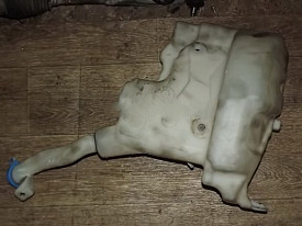 БАЧОК ОМЫВАТЕЛЯ MERCEDES-BENZ ML350-ML500-ML550 W164 2005-2011