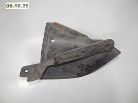 БРЫЗГОВИК БАМПЕРА ПЕРЕДНИЙ ПРАВЫЙ (62256-1AA1A) NISSAN MURANO Z51 2008-2016