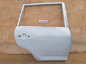 ДВЕРЬ ЗАДНЯЯ ПРАВАЯ (ЗАГРУНТОВАННАЯ) (СЕРЕБРО) TOYOTA RAV 4 XA30 2005-2012