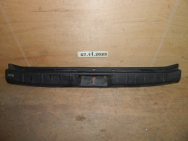 НАКЛАДКА ПРОЕМА БАГАЖНИКА (95073-XC02A) (ЦАРАПИНЫ) (ПОТЕРТОСТИ) SUBARU ASCENT WM 2017-Н.В