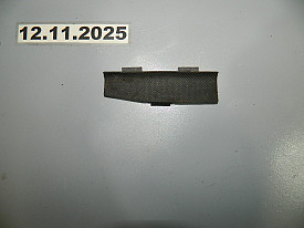 ЗАГЛУШКА БОЛТА ДВЕРНОЙ ОБШИВКИ ЛЕВАЯ (ПЕРЕДНЯЯ-ЗАДНЯЯ) (1002966-00-B)  TESLA MODEL S 2012-Н.В